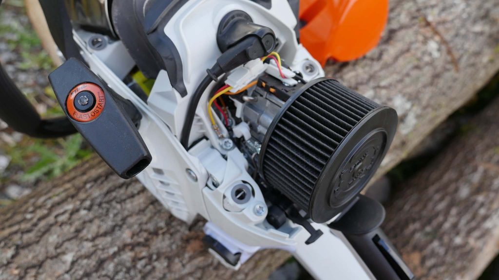 Stihl MS 462 showing carburetor adn M tronic 2.0