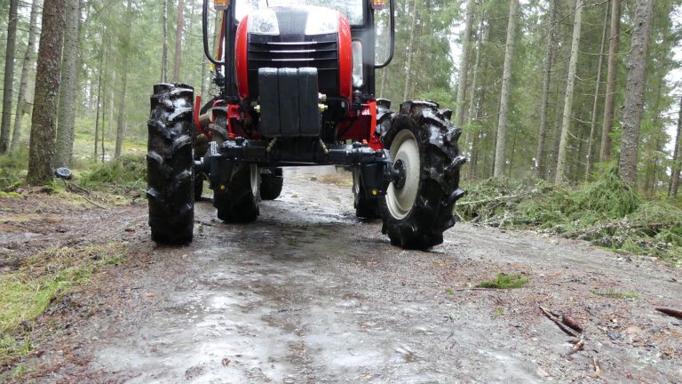 branson 3100 compact tractor ground clearance