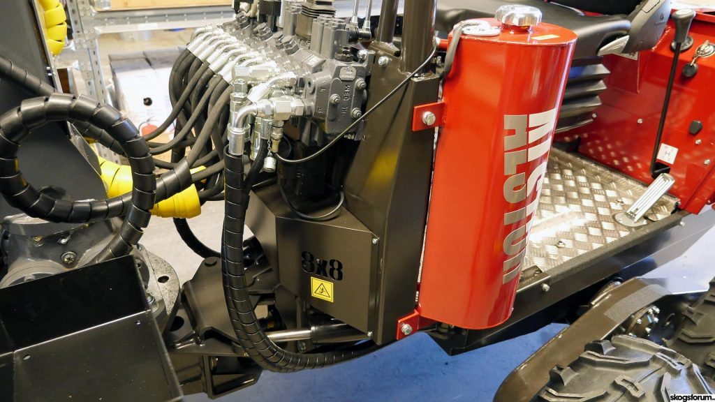 Alstor centre section between frames.