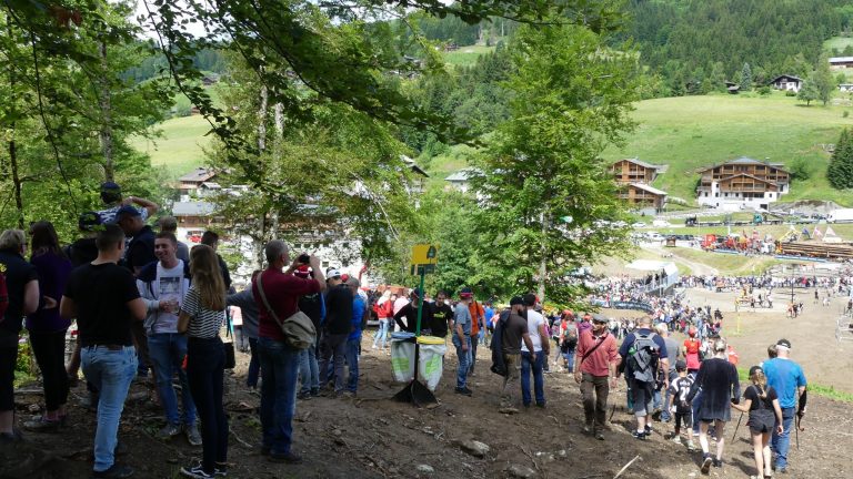 skidder lescognees visitors waiting