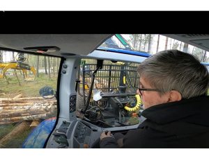 log trailers grapple loaders