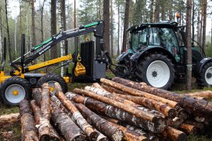 log trailers grapple loaders