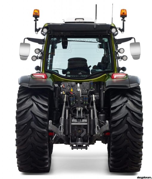 New tractors from Valtra - NordicWoodJournal