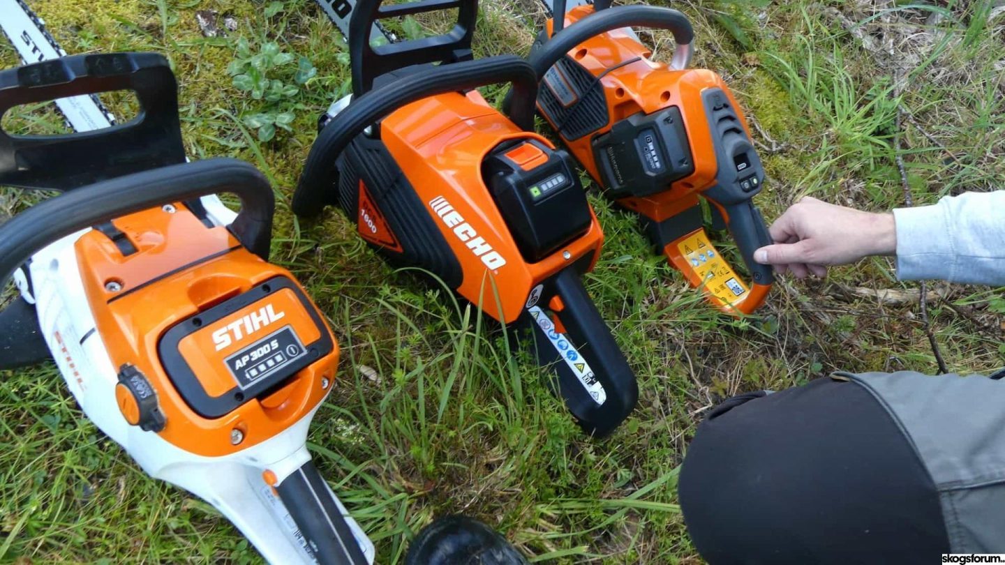 Battery saw test Husqvarna vs Stihl vs Echo NordicWoodJournal
