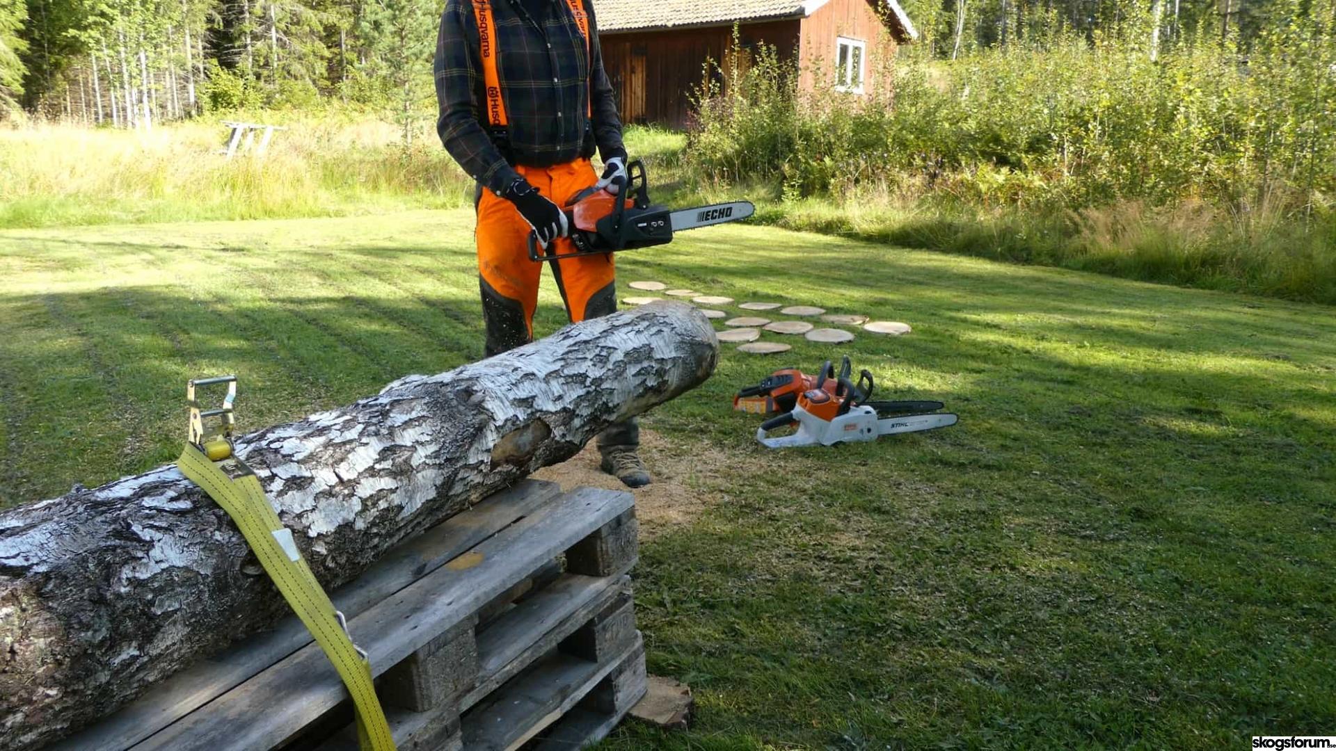 Battery saw test Husqvarna vs Stihl vs Echo NordicWoodJournal