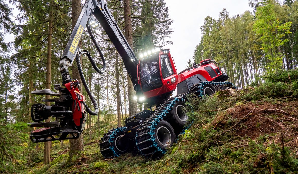 Komatsu Forest launches the 951XC harvester - NordicWoodJournal